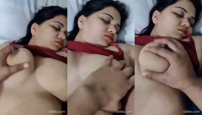 Sleepy boobs bhabhi ji big leaked video